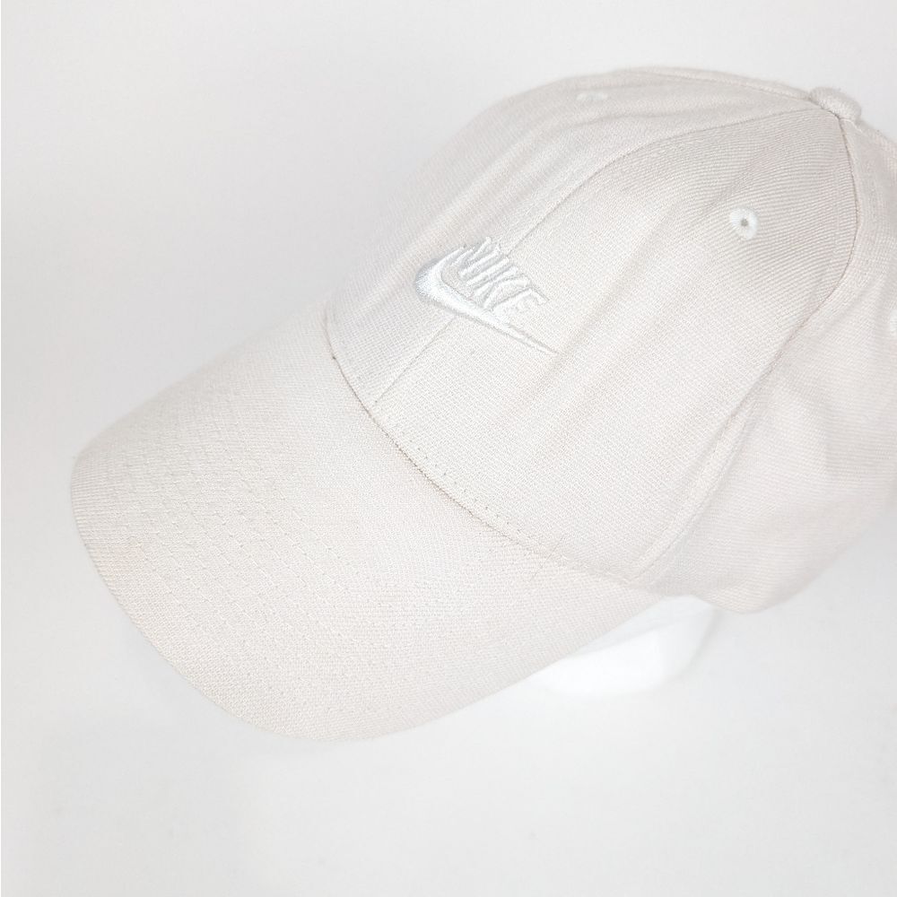 Nike Sportswear White on White Baseball Hat Cap Swoosh Logo - Picture 6 of 13